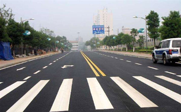 布尔津标线涂料在布尔津环氧地坪项目中的选择与应用